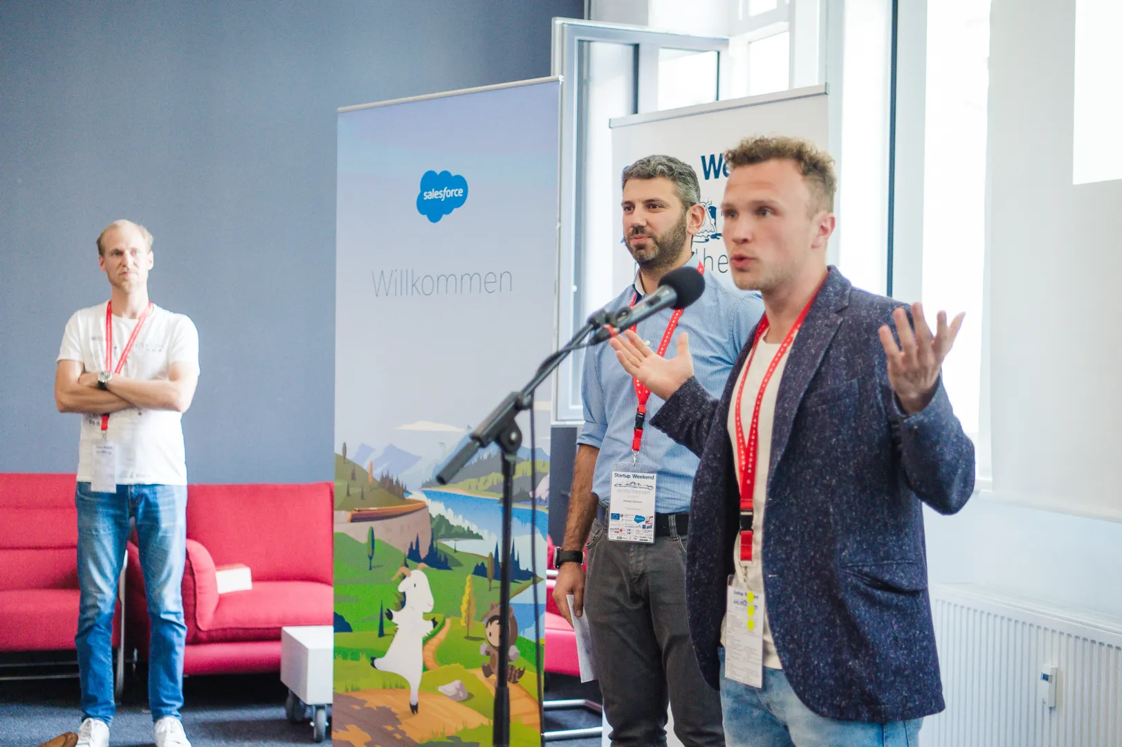 Wojtek pitcht seine Idee beim Startup Weekend Mittelhessen 2019